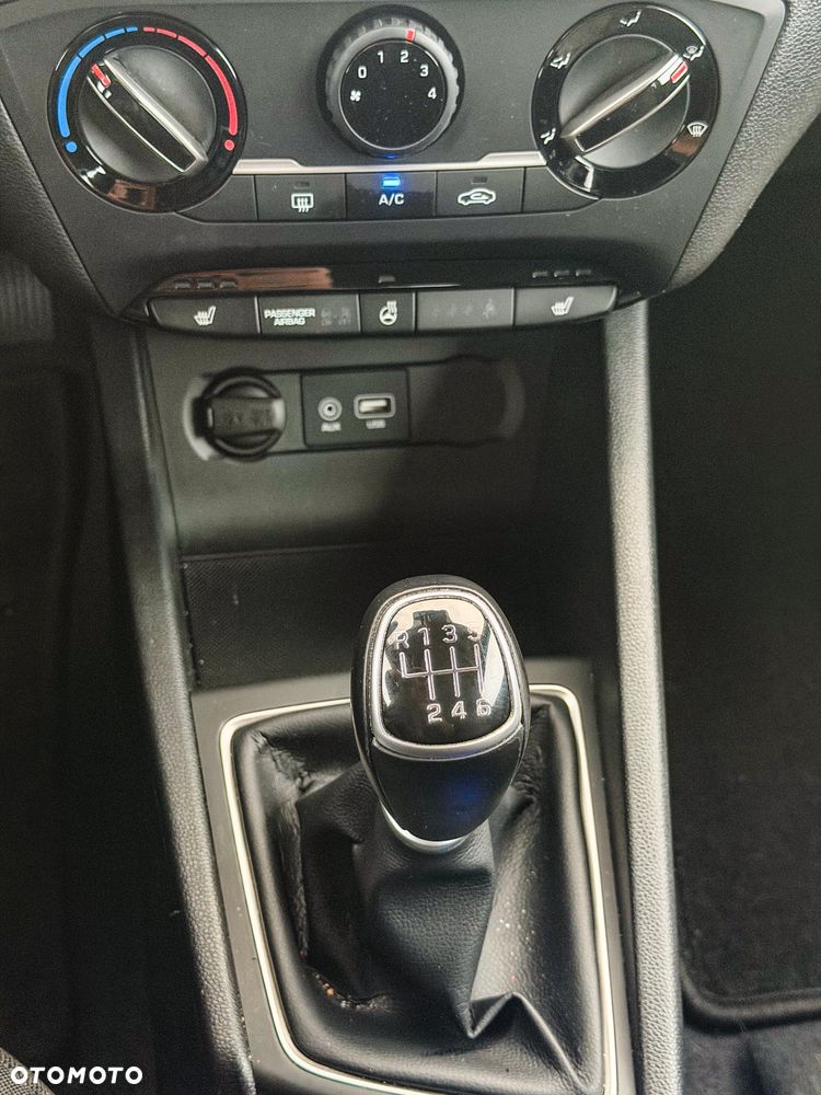 Hyundai i20 blue 1.0 T-GDI Active Passion - 26