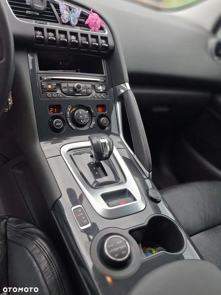 Peugeot 3008 2.0 HDi HYbrid4 - 14