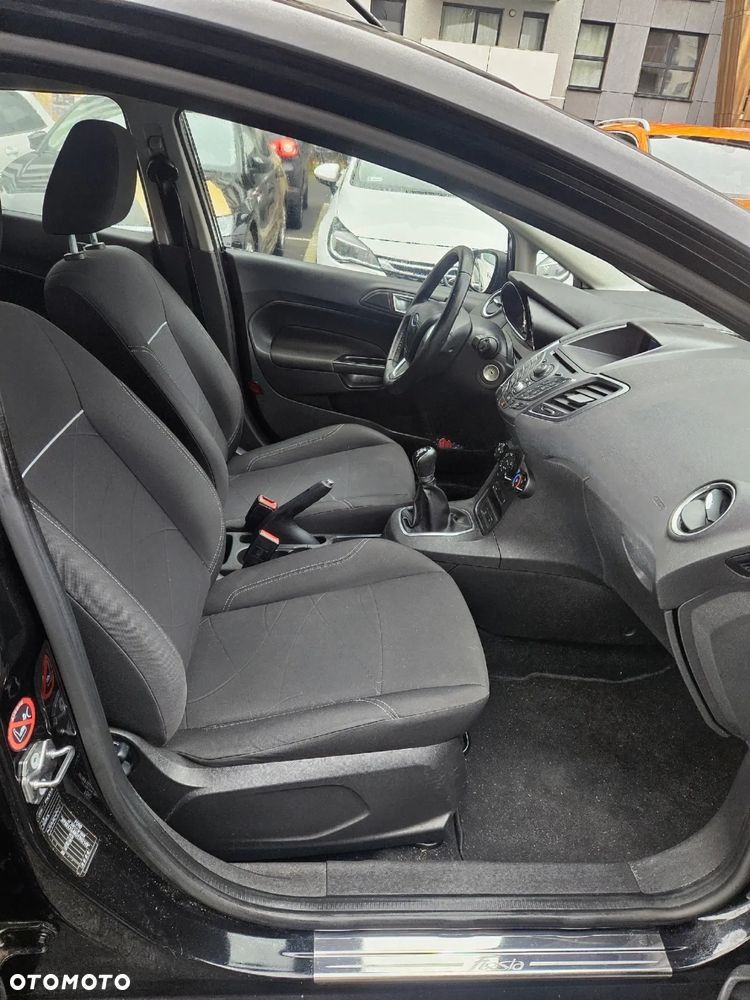 Ford Fiesta - 15