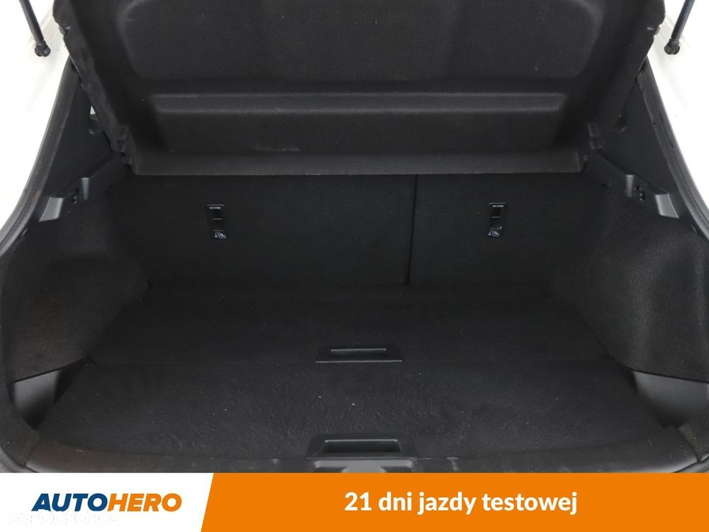 Nissan Qashqai 1.7 dCi 4x4 N-Connecta Xtronic - 17