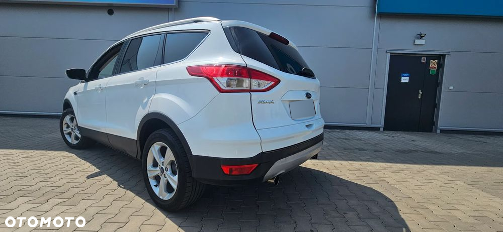 Ford Kuga 1.5 EcoBoost 2x4 Cool & Connect - 4
