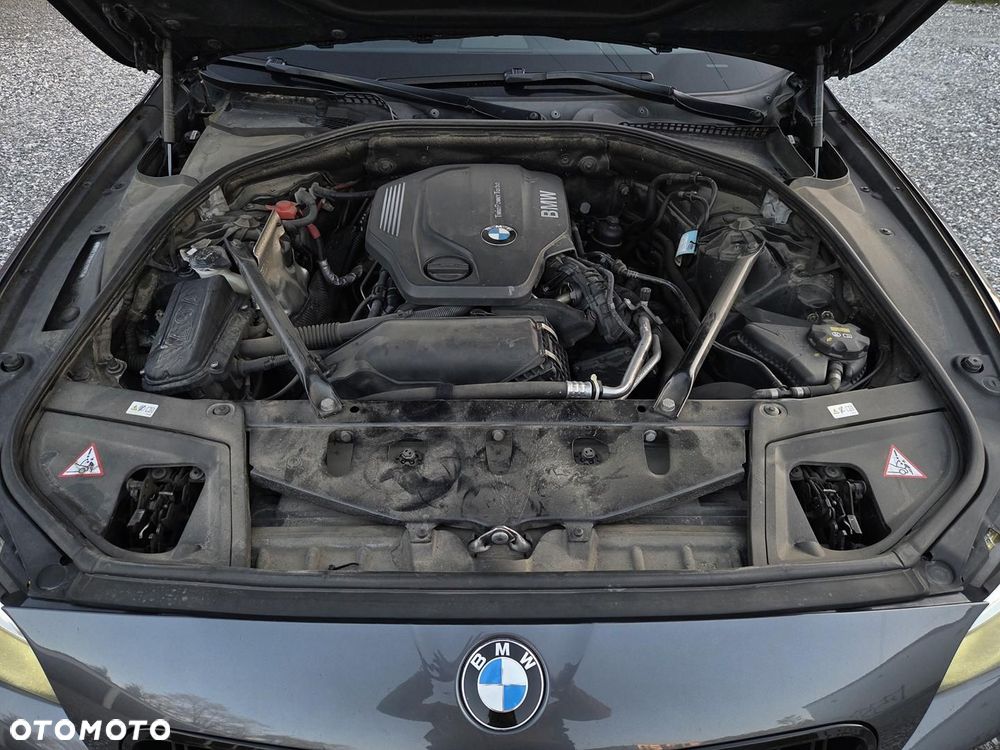 BMW Seria 5 520d - 5