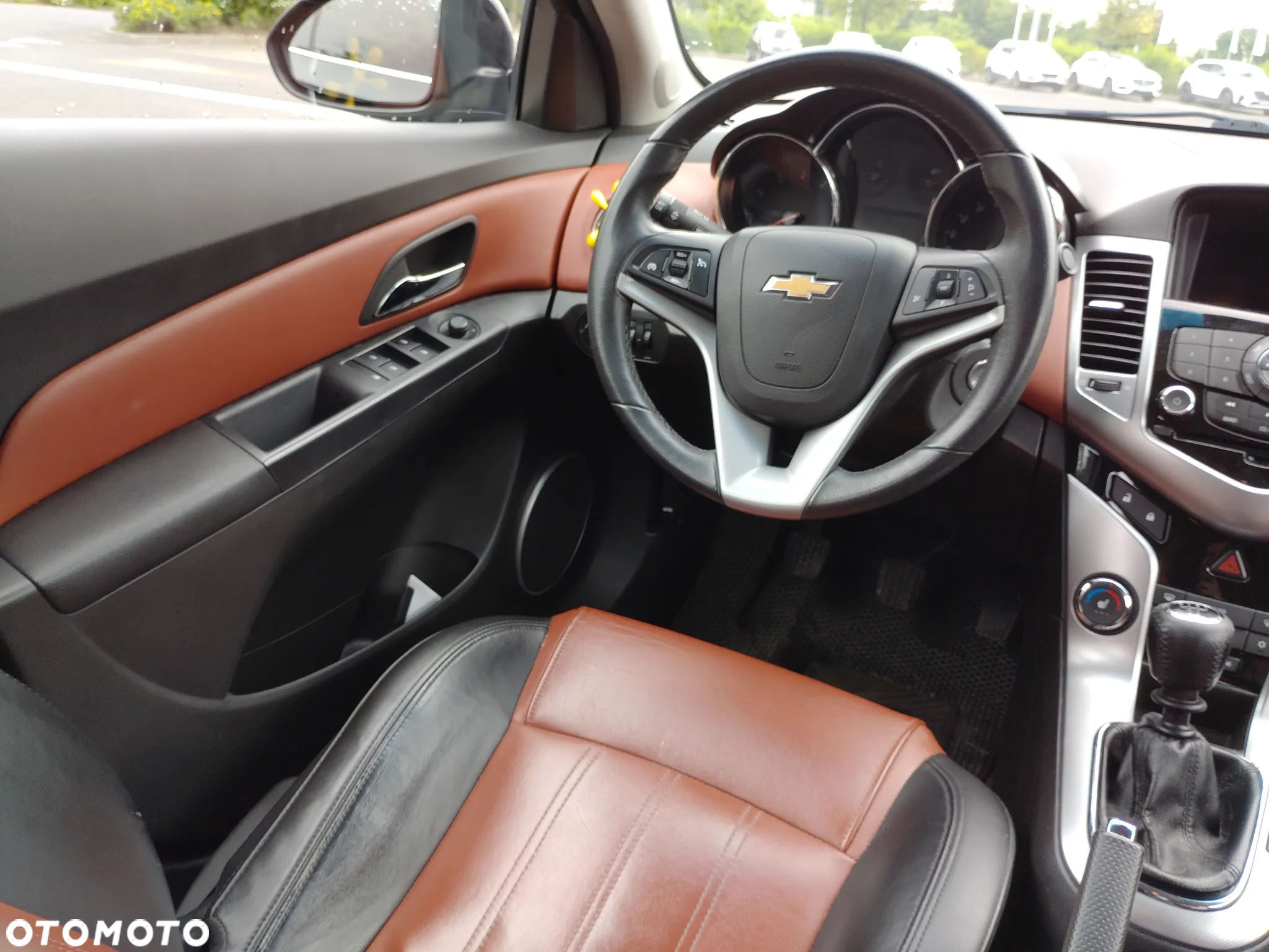 Chevrolet Cruze 1.8 LT+ - 25