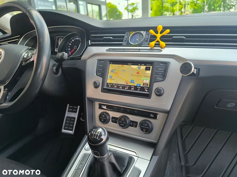 Volkswagen Passat 1.6 TDI (BlueMotion Technology) Comfortline - 30
