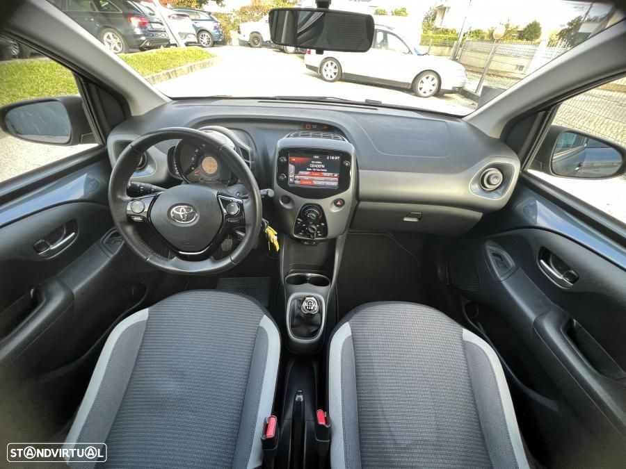 Toyota Aygo 1.0 X-Play+X-Touch - 22