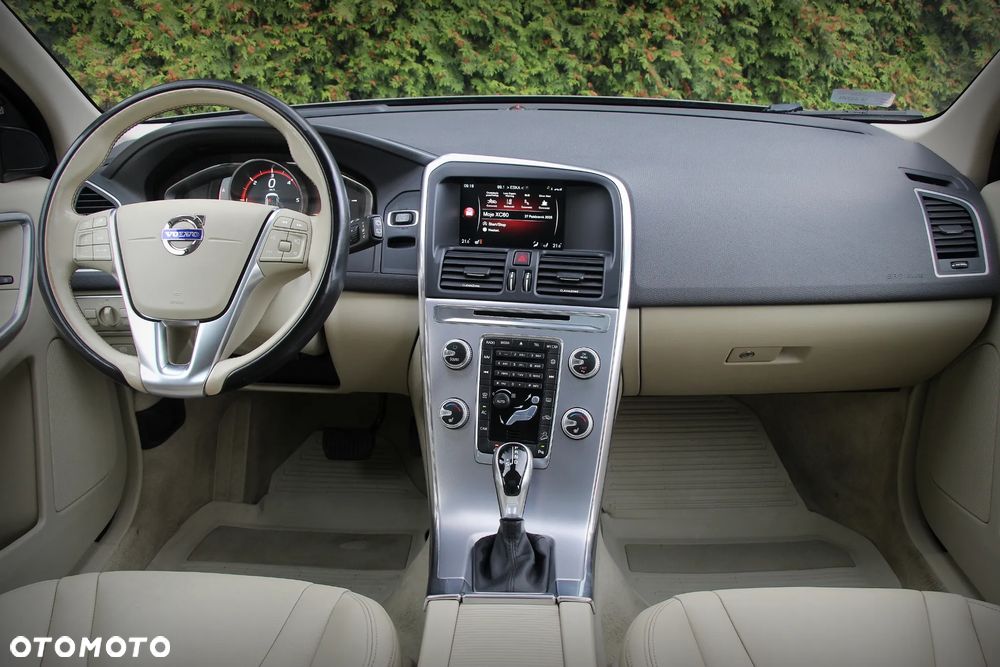 Volvo XC 60 D5 AWD Summum - 19