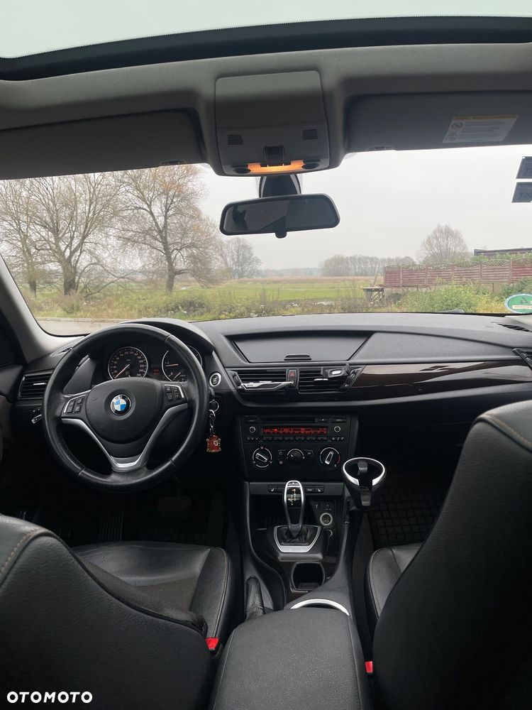 BMW X1 xDrive18d - 14