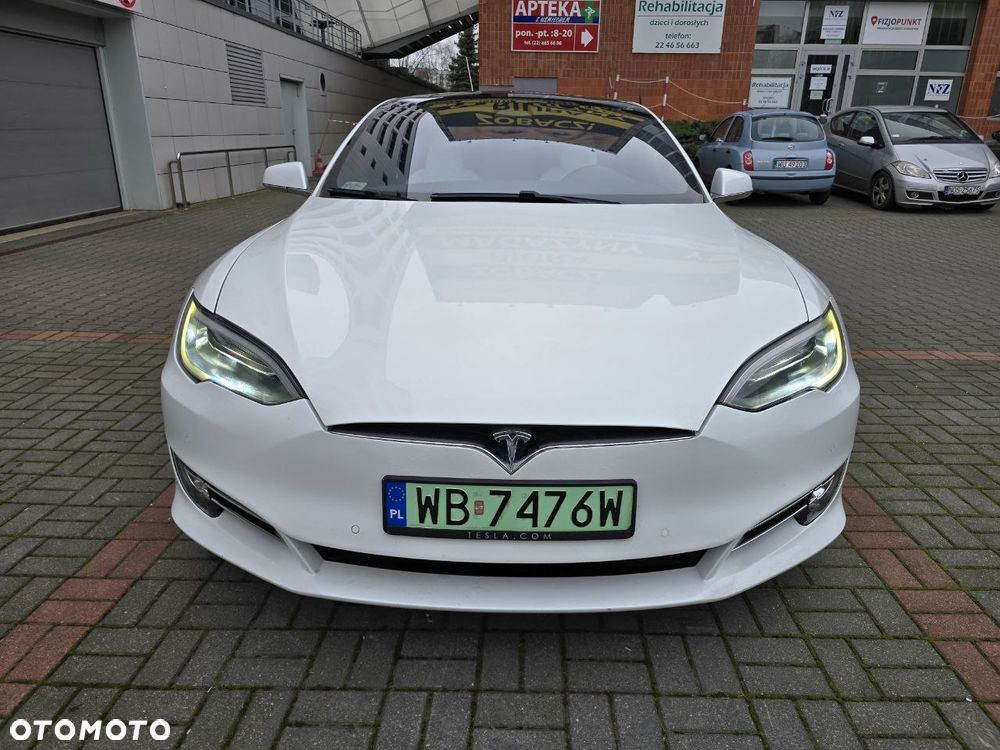 Tesla Model S D - 6