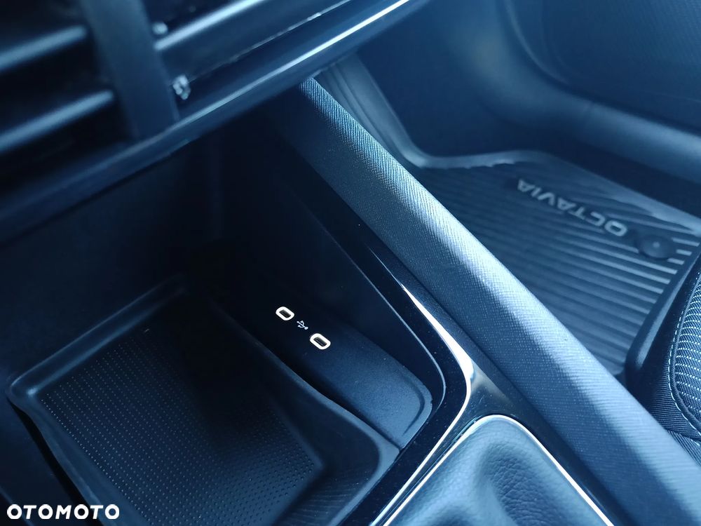 Skoda Octavia 2.0 TDI Ambition - 22