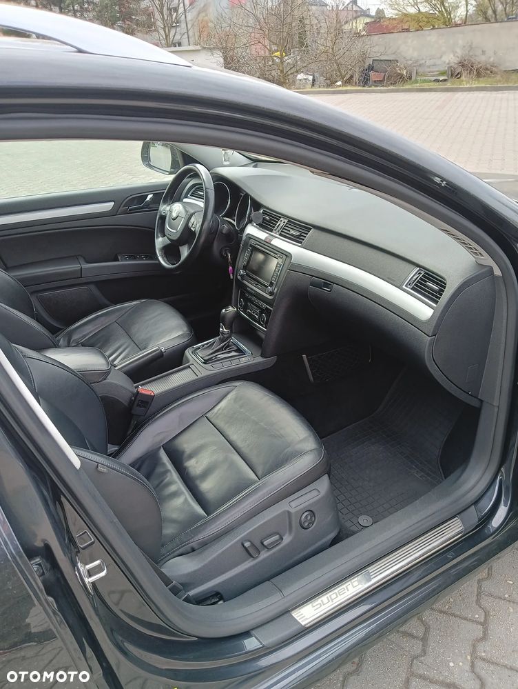 Skoda Superb 2.0 TDI L&K DSG - 6
