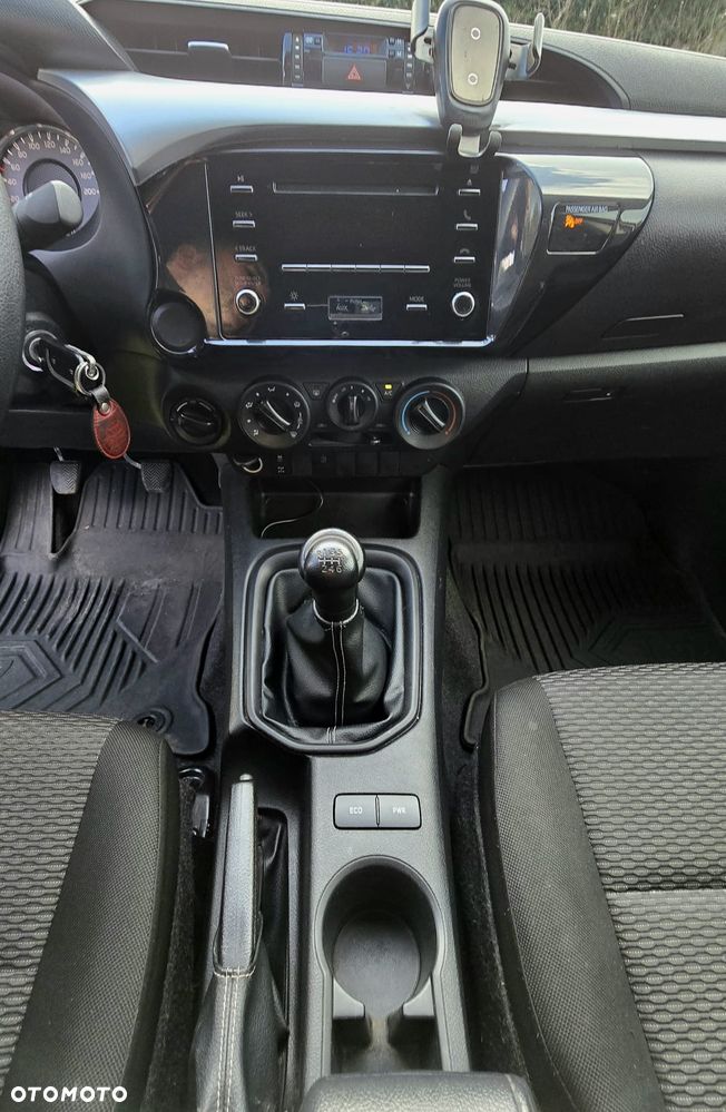 Toyota Hilux 2.4 D-4D Double Cab DLX 4x4 - 7