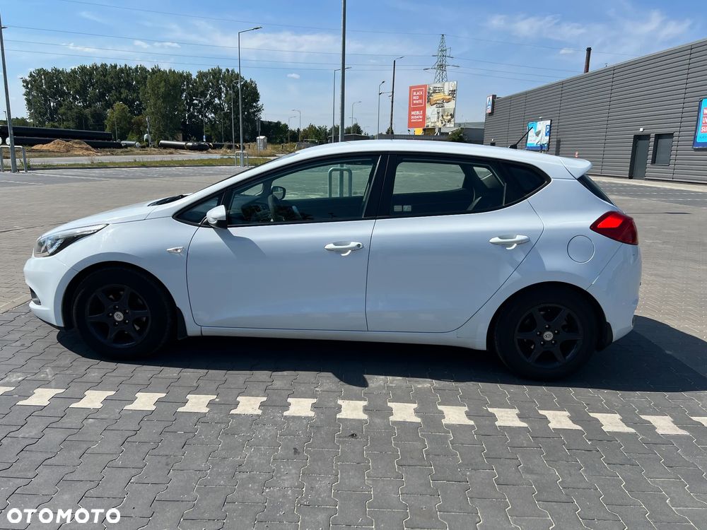 Kia Ceed 1.4 M - 11