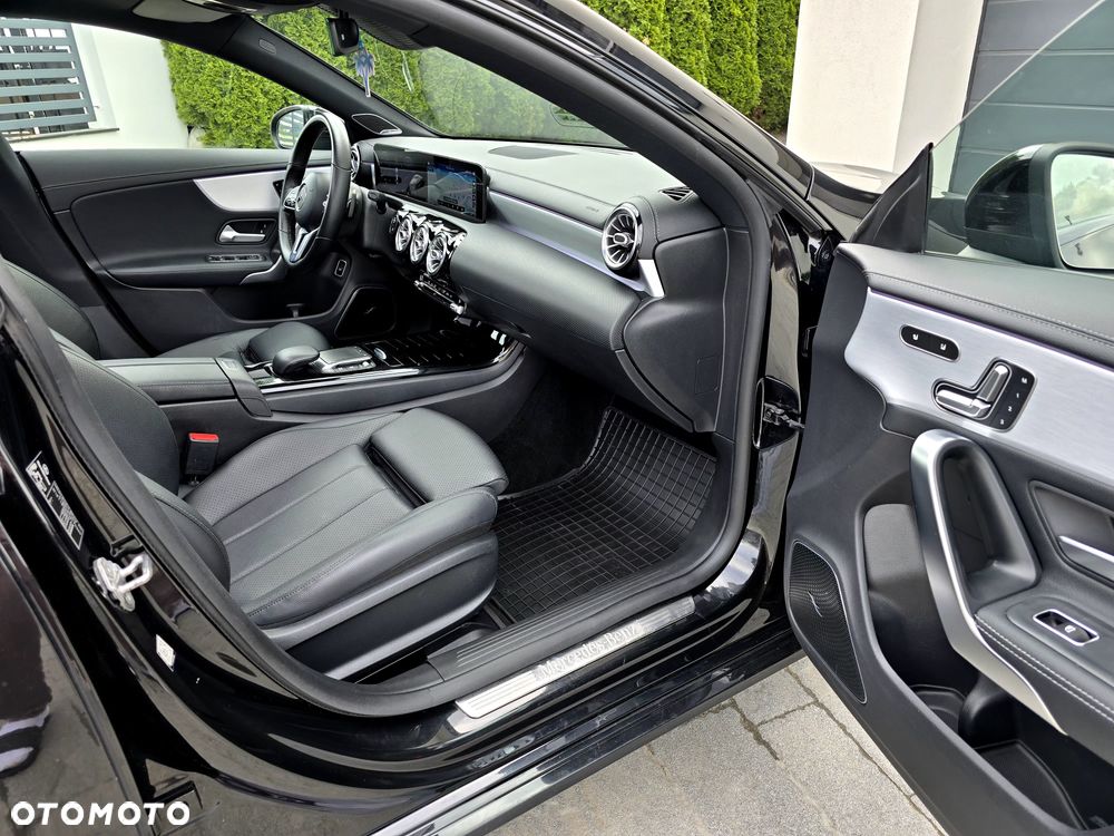 Mercedes-Benz CLA 220 AMG Line 7G-DCT - 5