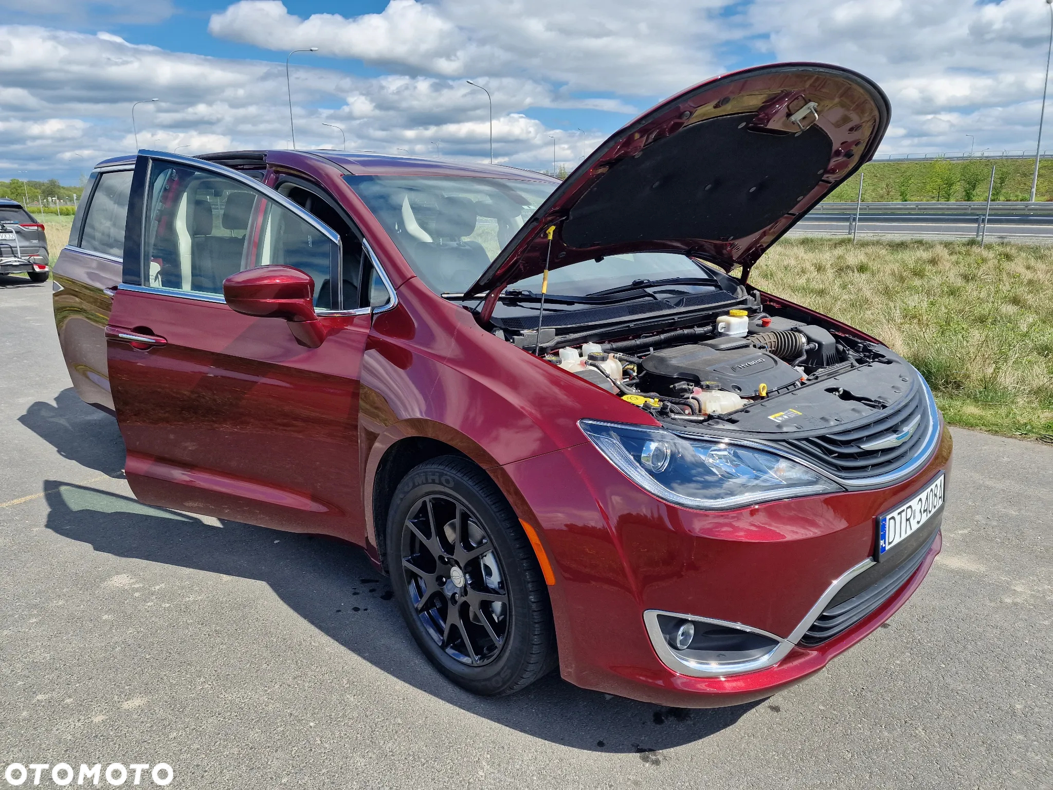 Chrysler Pacifica - 40