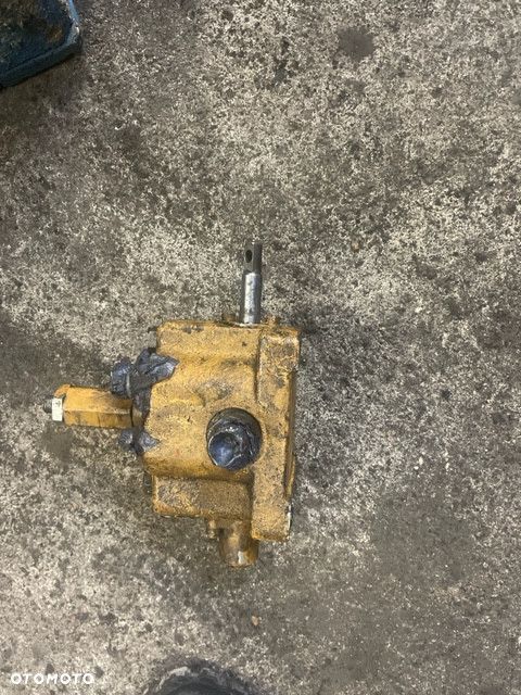 JCB 3cx 4cx rozdzielacz wysuwu ramienia - 3