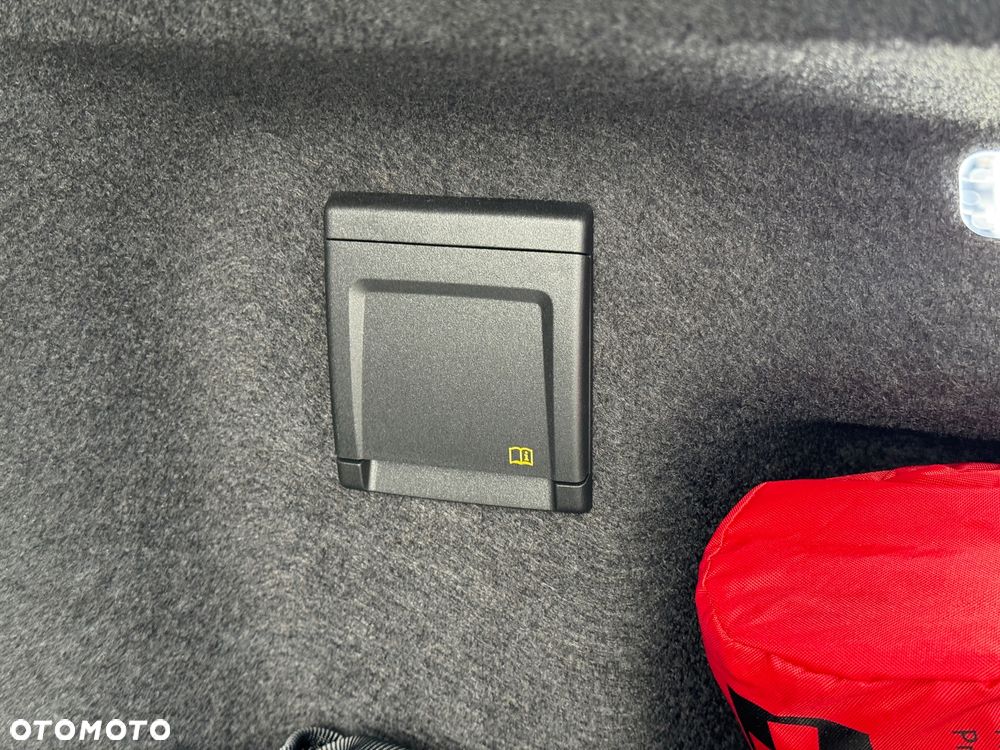 Volkswagen Passat - 25