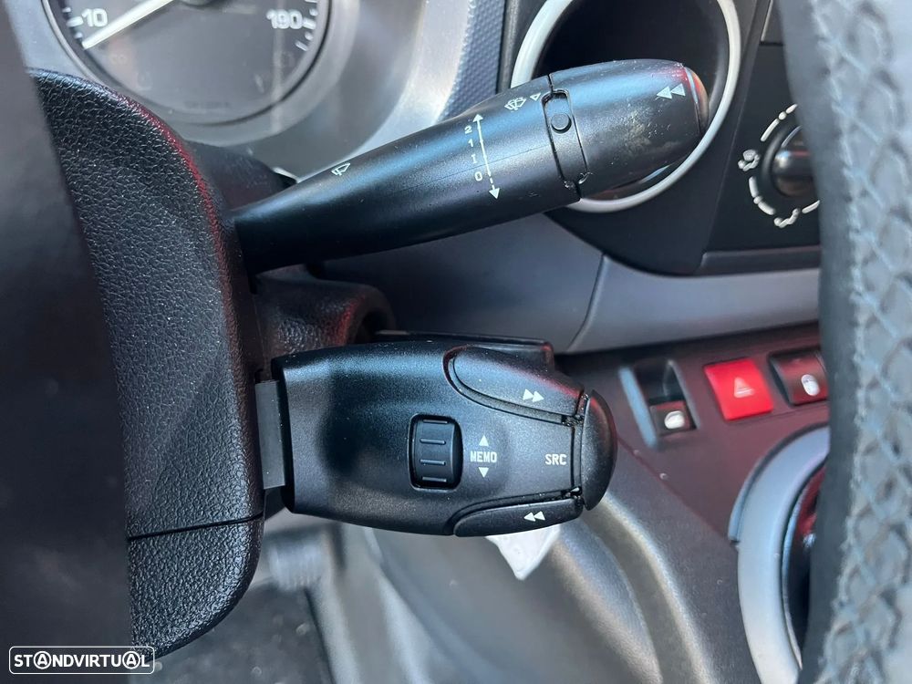Citroën Berlingo 1.6 HDI | 3 Lug. | GPS - 19