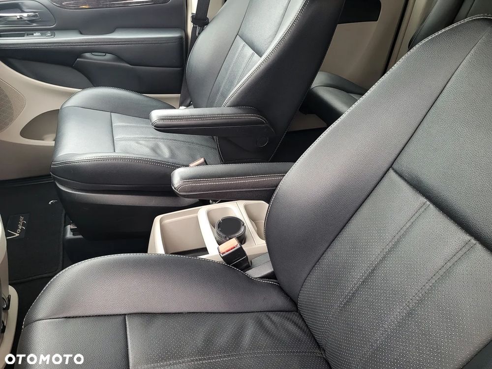 Lancia Voyager 2.8 CRD16v Gold - 23