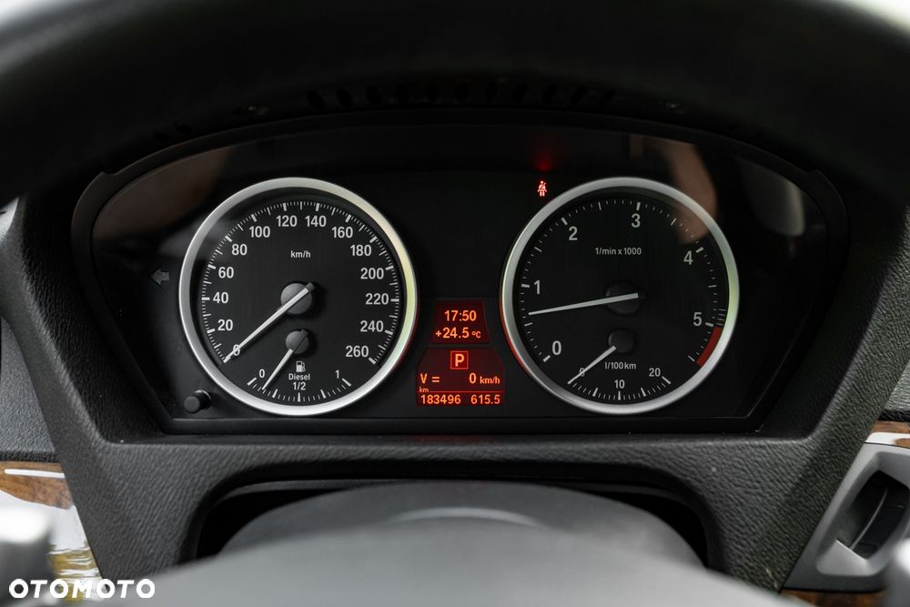 BMW X6 xDrive40d - 31