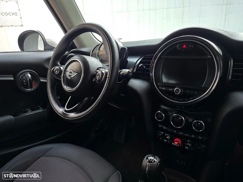 MINI 3 Portas Cooper D - 46