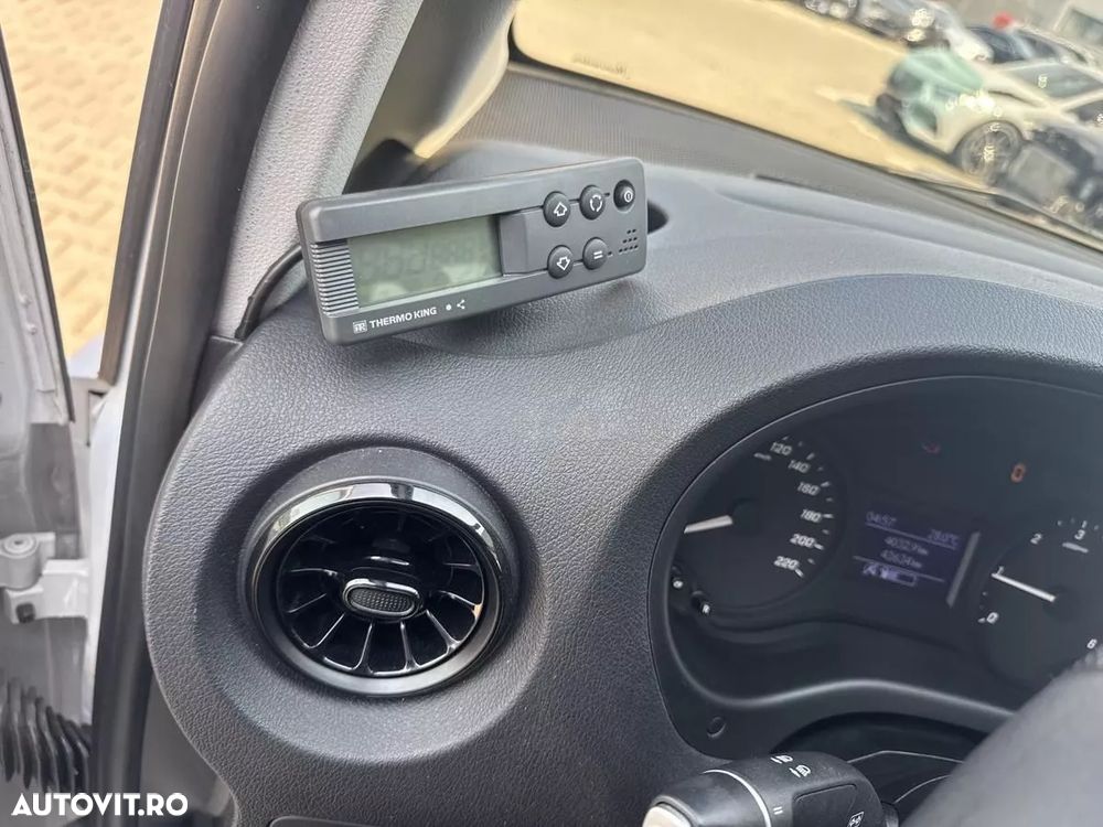 Mercedes-Benz Vito - 15