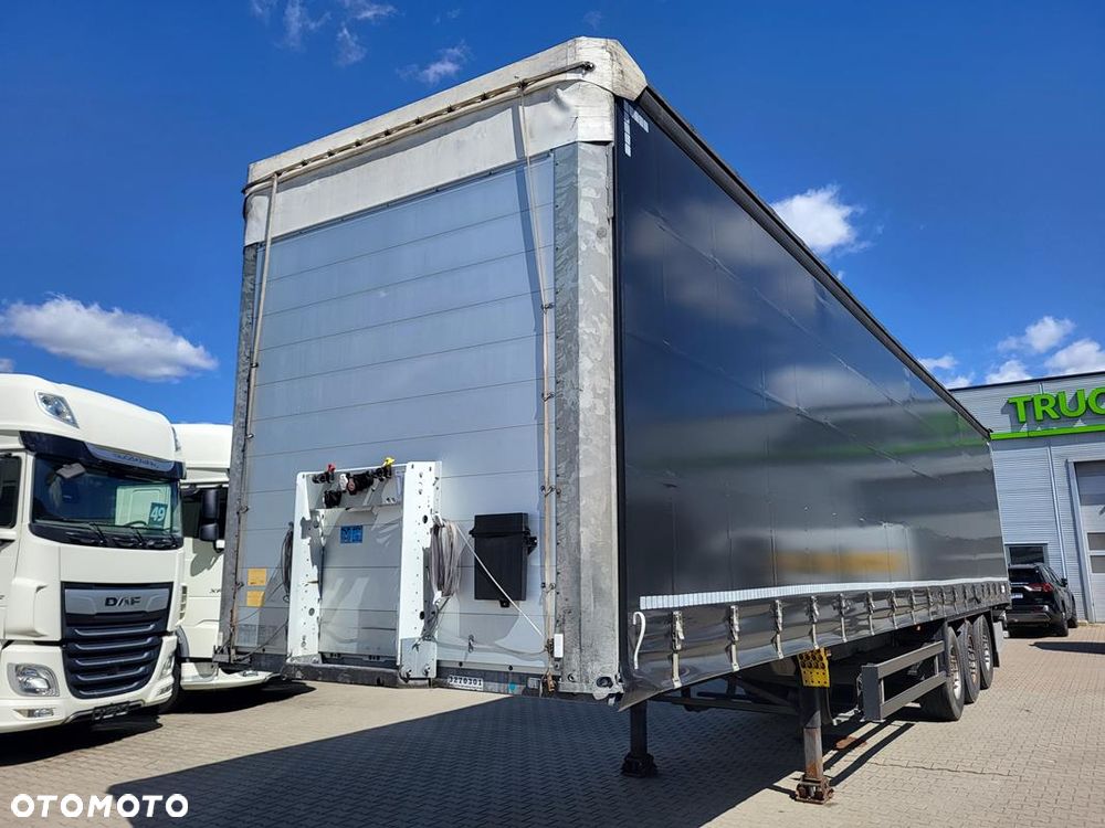 Schmitz Cargobull SCB S3T - 1