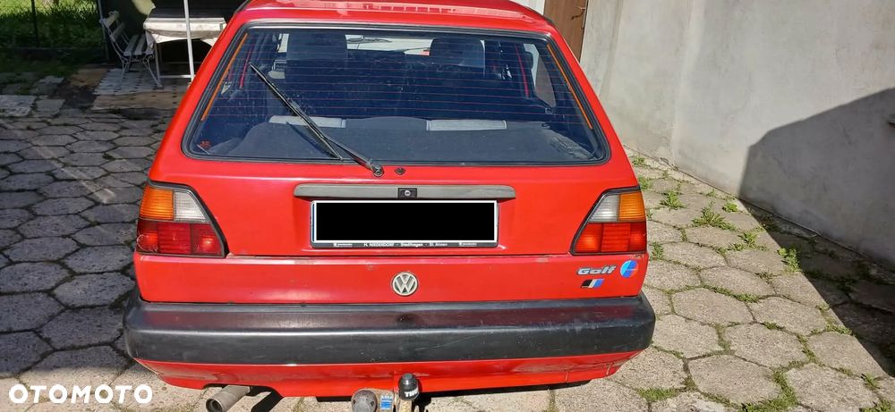 Volkswagen Golf 1.6 CL D - 1