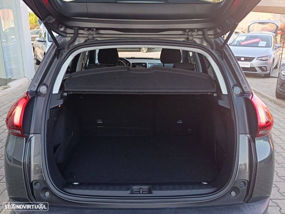 Peugeot 2008 1.2 PureTech Style - 6