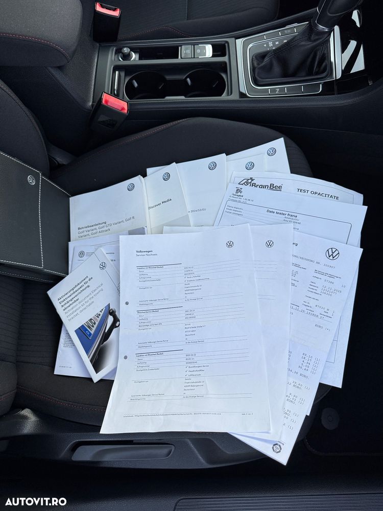 Volkswagen Golf 1.6 TDI DSG Sound - 33