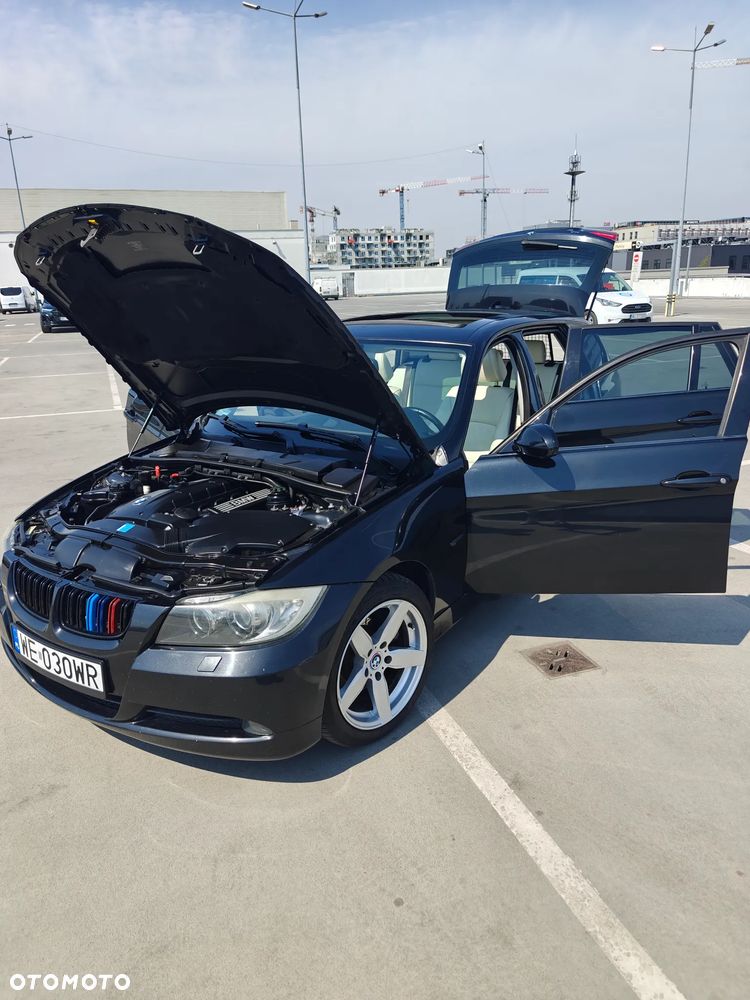 BMW Seria 3 325xi - 26