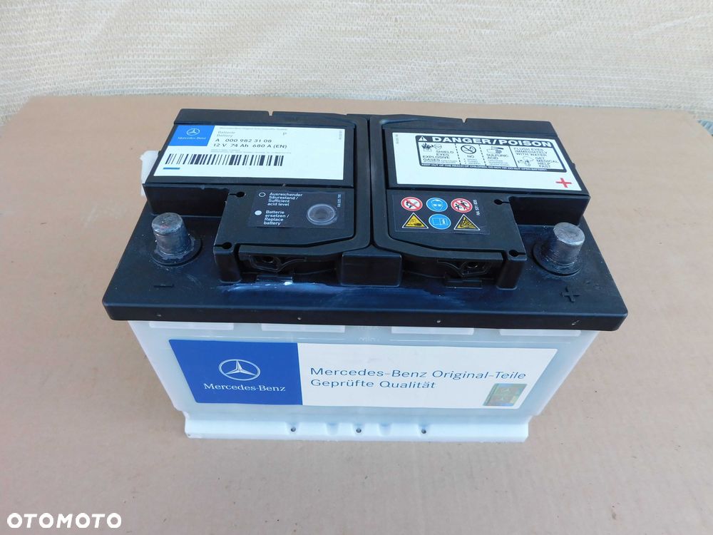 Akumulator samochodowy firmy VARTA 12V 74AH 680A PIERWSZY MONTAŻ
