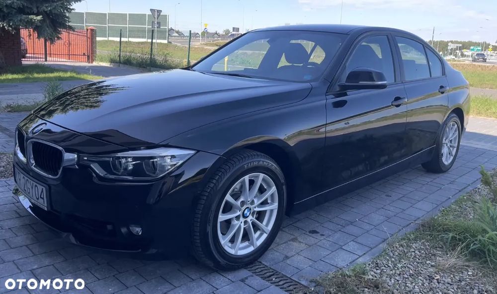 BMW Seria 3 318i - 7