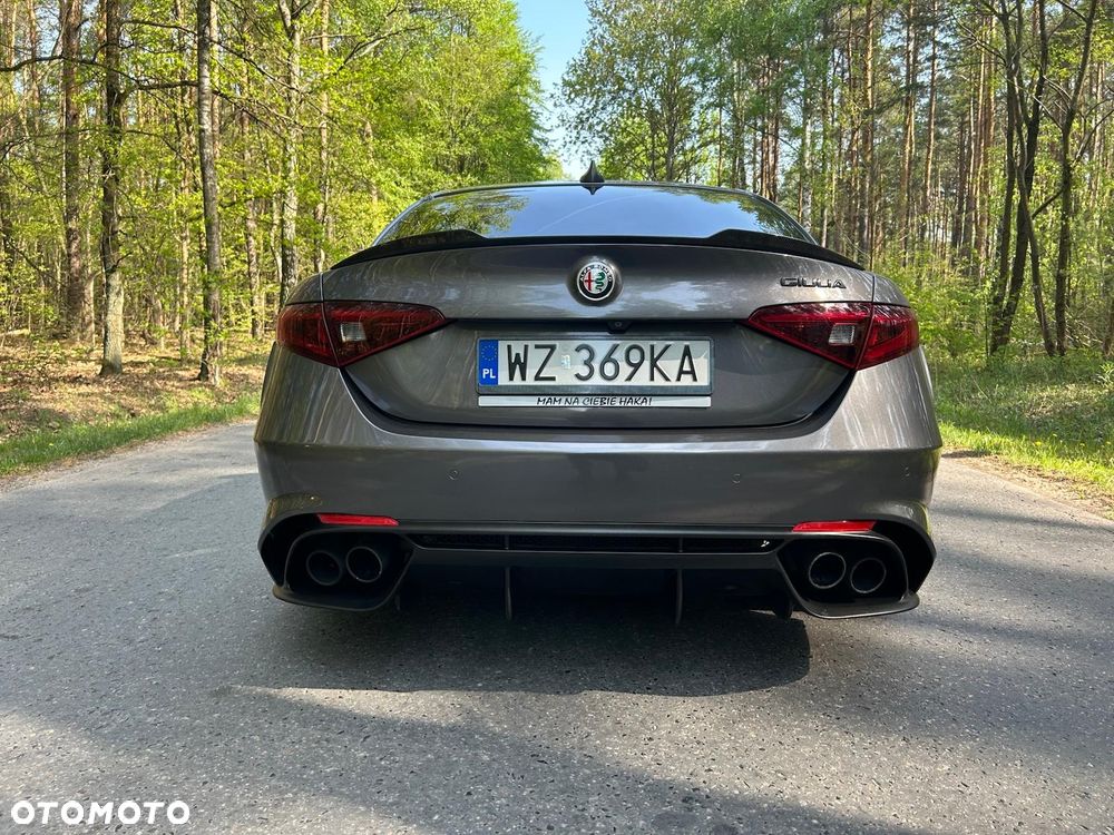 Alfa Romeo Giulia 2.9 V6 Bi-Turbo AT8 Quadrifoglio - 14