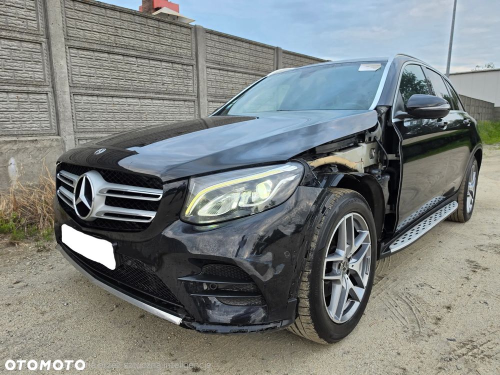 Mercedes-Benz GLC 250 d 4Matic 9G-TRONIC AMG Line - 20