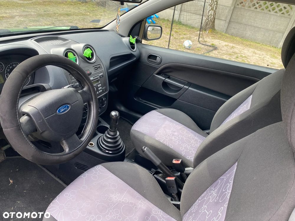 Ford Fiesta 1.3 Black Magic - 15