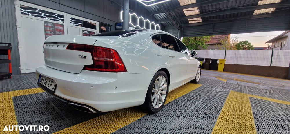 Volvo S90 T6 AWD Geartronic Momentum - 3