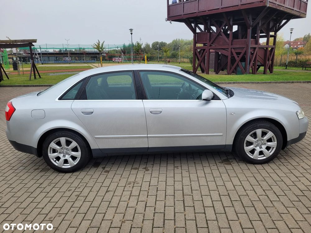 Audi A4 Limousine 2000 photo 5