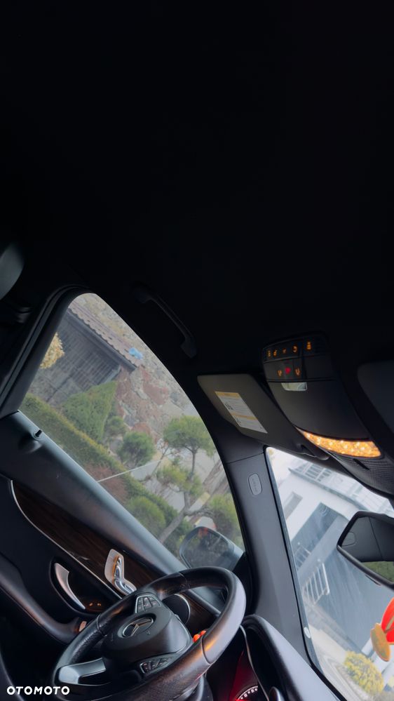 Mercedes-Benz GLC - 29