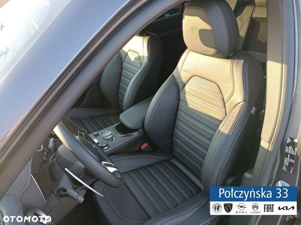 Alfa Romeo Stelvio - 9
