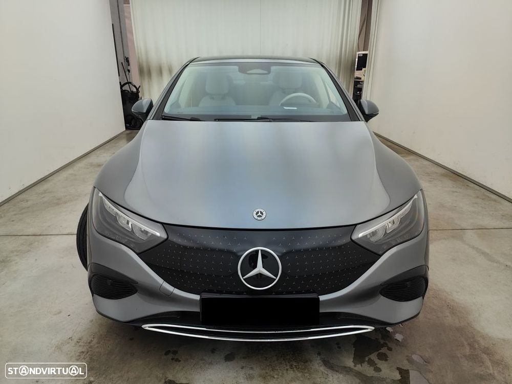 Mercedes-Benz EQE - 2