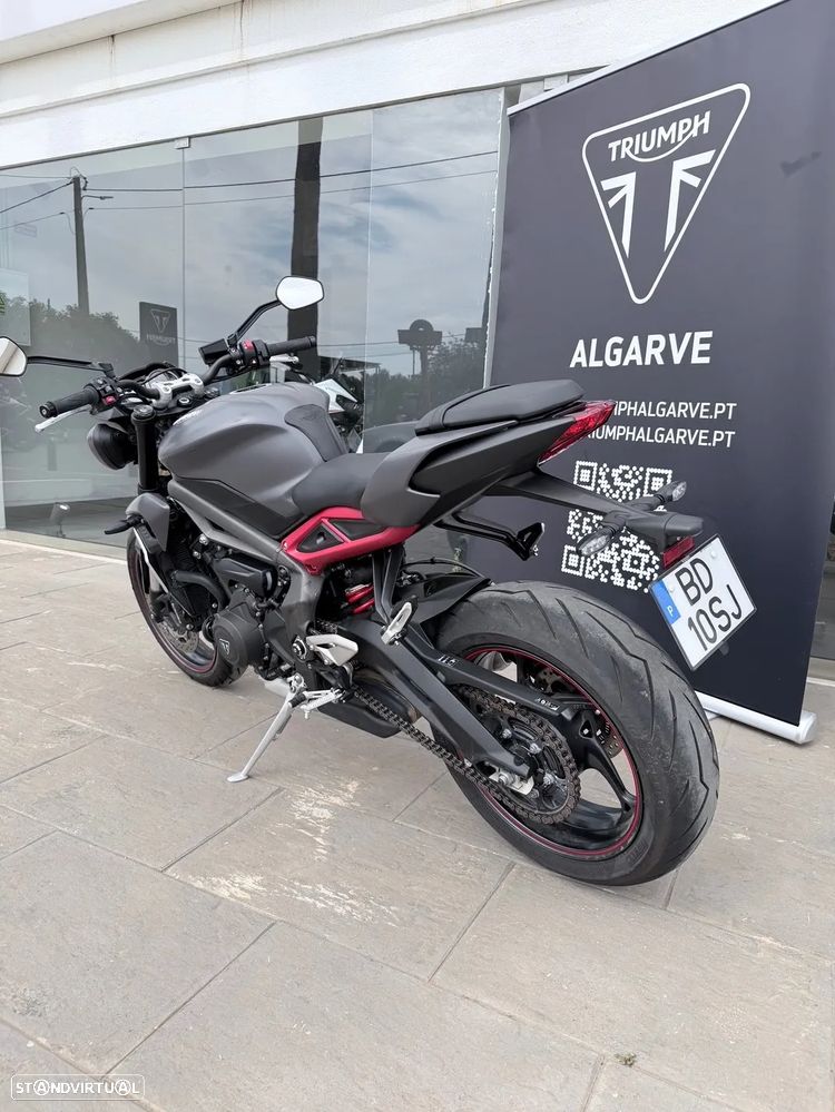 Triumph Street Triple R - 6