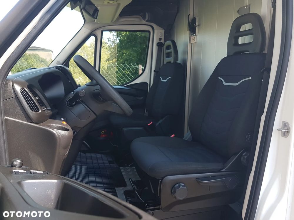 Iveco DAILY KONTENER NISKOPODŁOGOWY 4,43x2,23x2,42 SKLEP BAR KAMPER FOODTRUCK KLIMA KONIOWÓZ - 7