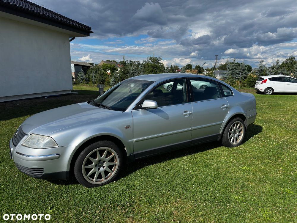 Volkswagen Passat 1.8T Highline - 1