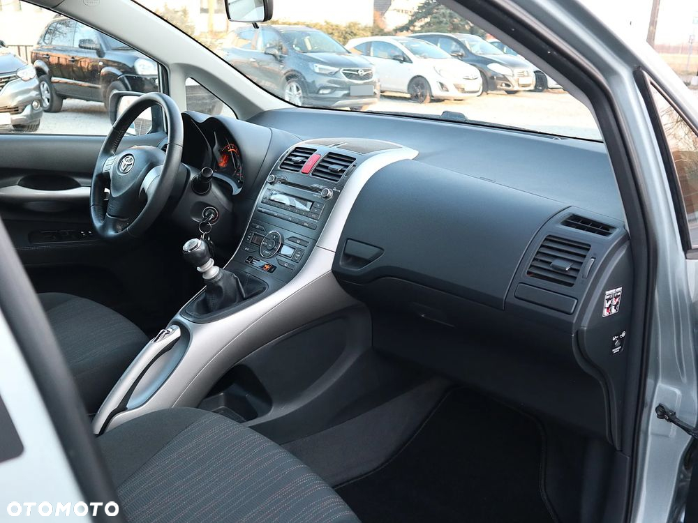 Toyota Auris 1.33 VVT-i Terra Start - 7