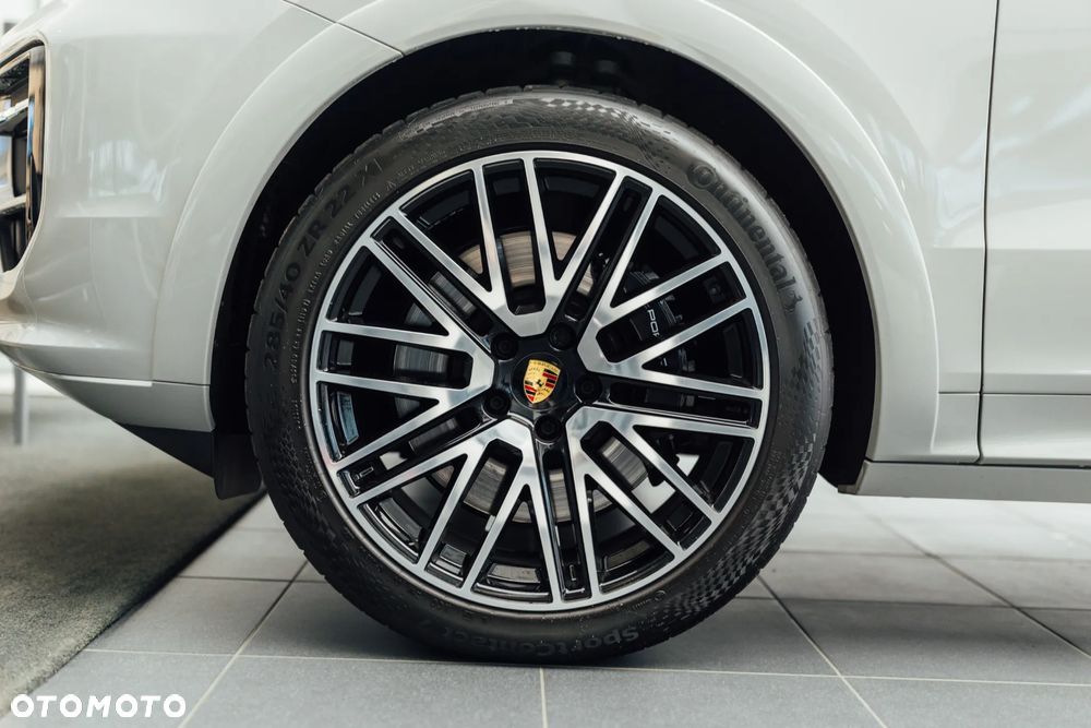 Porsche Cayenne S - 16