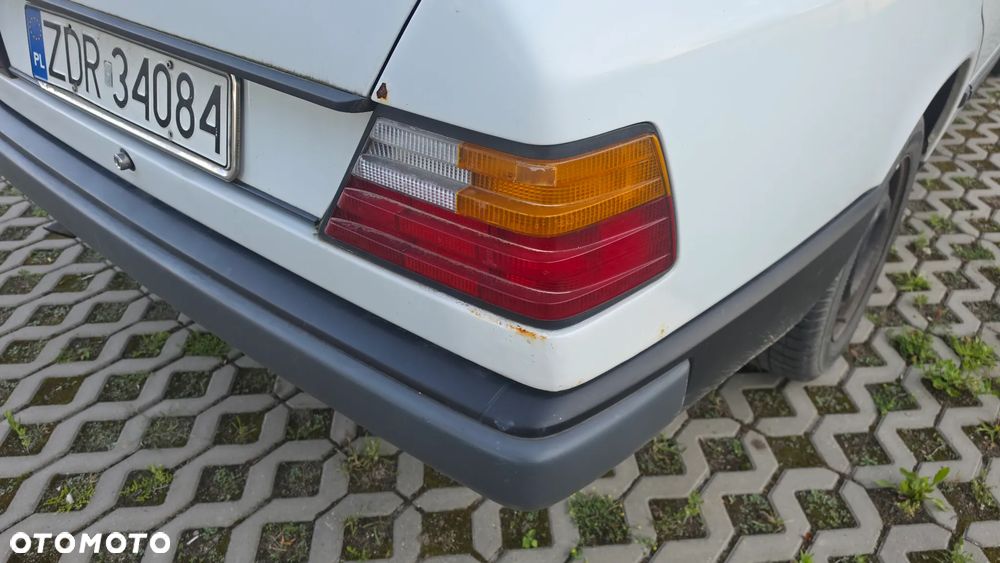 Mercedes-Benz W124 (1984-1993) - 15