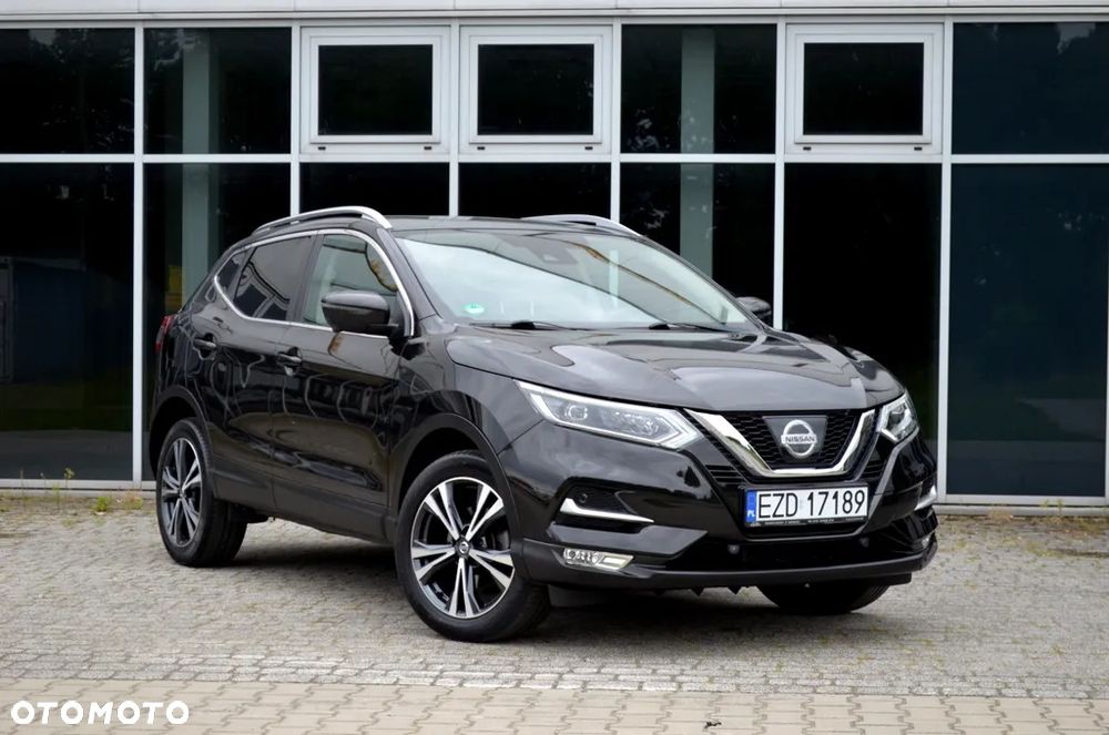 Nissan Qashqai 1.6 DIG-T N-Connecta - 1