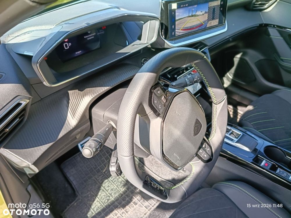 Peugeot 208 - 12