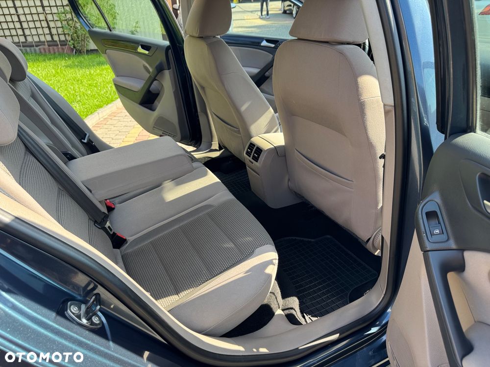 Volkswagen Golf 1.6 Edition - 12