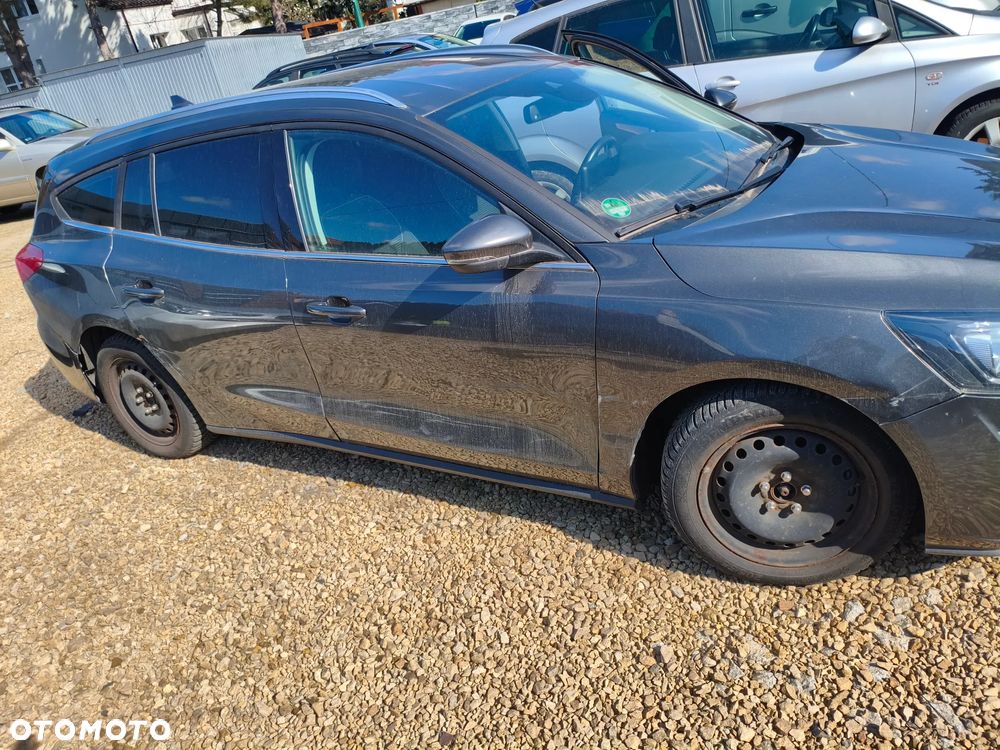 Ford Focus 1.5 EcoBlue Start-Stopp-System ACTIVE STYLE - 2